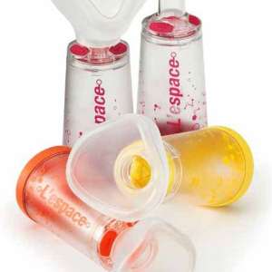 CAMERA DISTANZIATRICE PER EROGATORI SPRAY PREDOSATI L&apos;ESPACE220 ML PER ADULTI CON BOCCAGLIO VALVOLA INSPIRAZIONE 2 VALVOLE ESPIRAZIONE CODICE COLORE MAGENTA